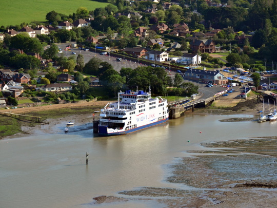 wightlink-ferry-540x405.jpg (1)